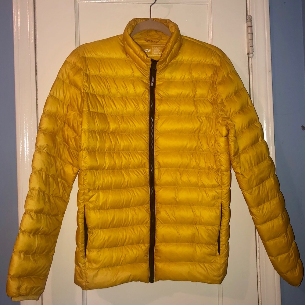 American Eagle yellow puffer jacket